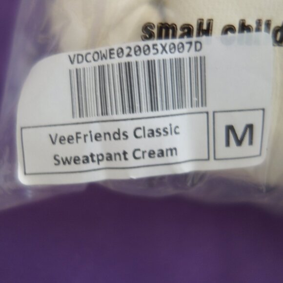 VeeFriends Classic Cream Hoodie & Sweatpant Size Medium *New with Tags* - Picture 11 of 14
